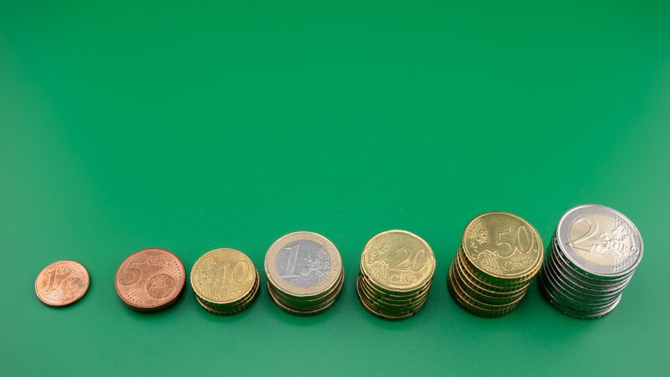 Documents d’assurance vie relus et classés